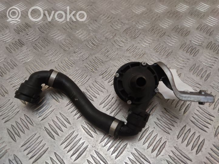 BMW 2 F46 Pompe à eau de liquide de refroidissement 8605322