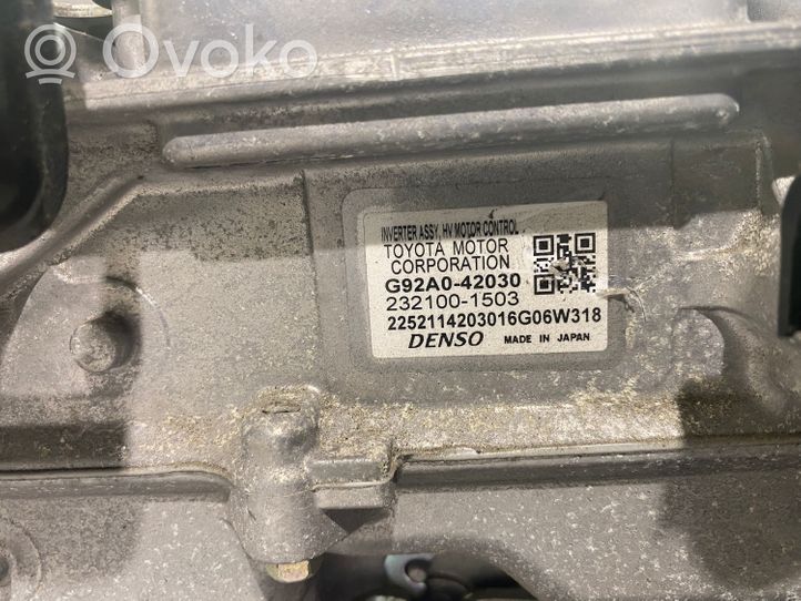 Toyota RAV 4 (XA40) Voltage converter inverter G92A042030