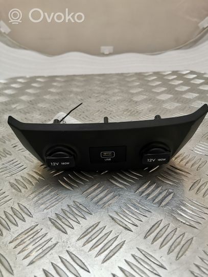 Hyundai Ioniq Connecteur/prise USB 84621G7900