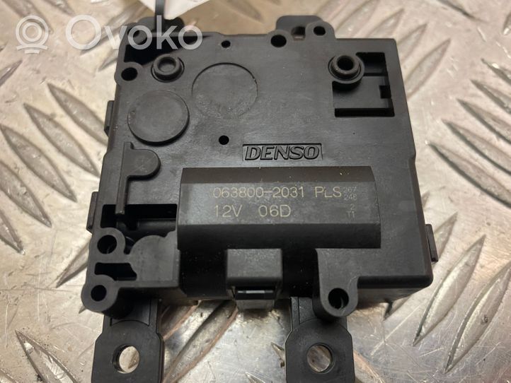 Toyota RAV 4 (XA50) Moteur / actionneur de volet de climatisation 0638002031