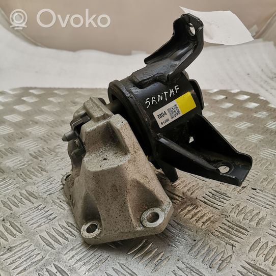 Hyundai Santa Fe Supporto di montaggio del motore 452114G430