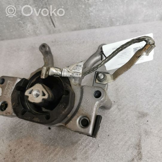 BMW 7 G11 G12 Supporto della scatola del cambio 6862576