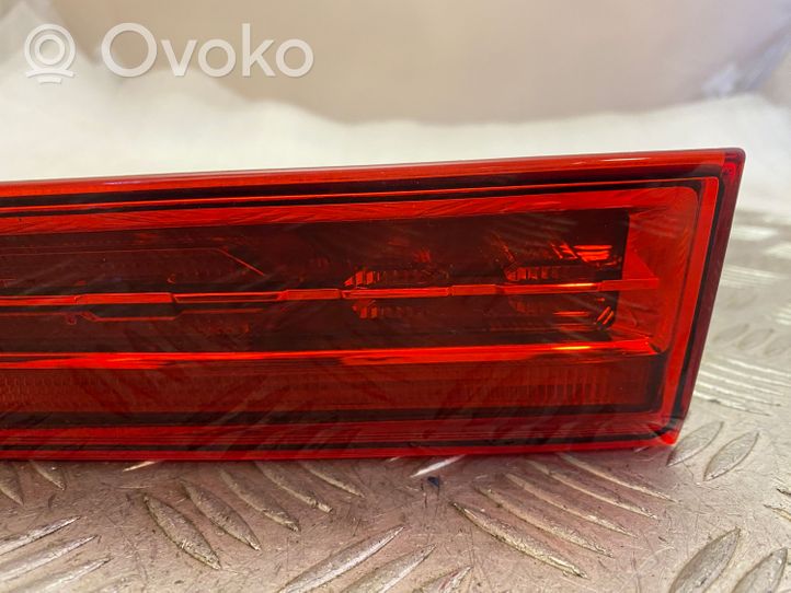 Volvo XC60 Lampy tylnej klapy bagażnika 31689694