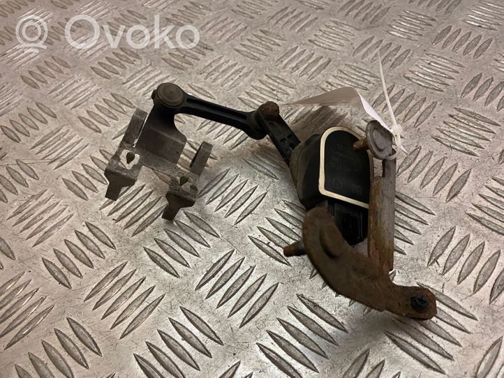 Mercedes-Benz GLC X253 C253 Sensor de altura delantera de la suspensión neumática A0009053704