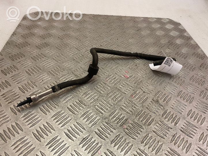 Audi Q5 SQ5 Polttoaineputken letku 06L133986