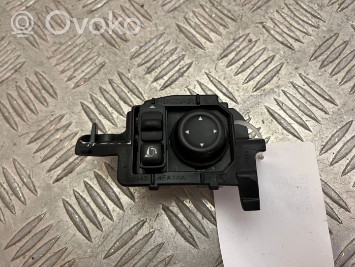 Nissan Qashqai Bouton de commutateur rétroviseur latéral 255704EA1B