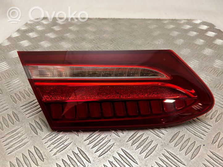 Mercedes-Benz E W238 Lampy tylnej klapy bagażnika A2389060601