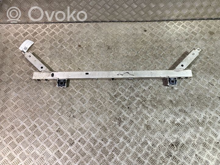 Volvo XC90 Ylempi jäähdyttimen ylätuen suojapaneeli 31425937