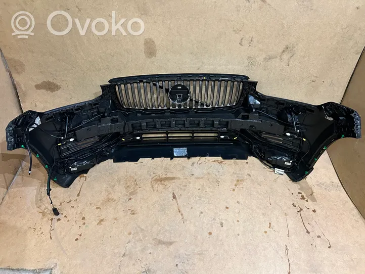 Volvo XC90 Paraurti anteriore 31353371