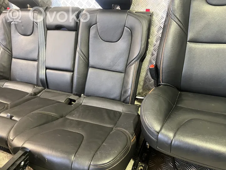 Volvo V40 Cross country Seat set 