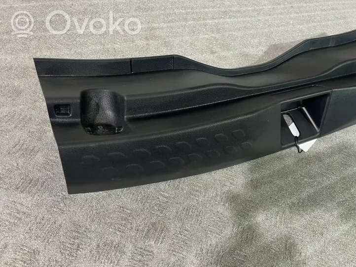 Toyota C-HR Rivestimento di protezione sottoporta del bagagliaio/baule 64716F4010