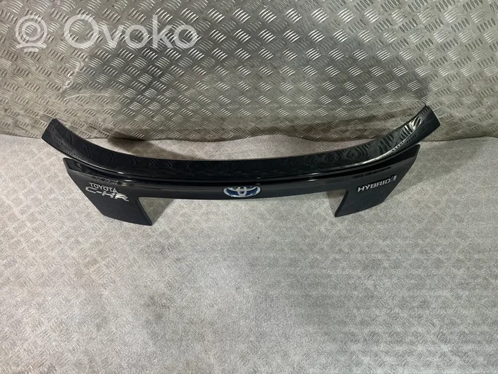 Toyota C-HR Rivestimento portellone 76811F4010