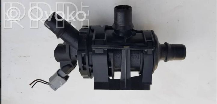 Renault Master III Boîtier de thermostat / thermostat 212001466R