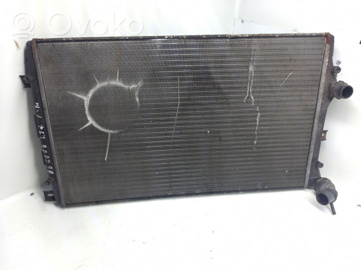 Volkswagen PASSAT B6 Radiateur de refroidissement 