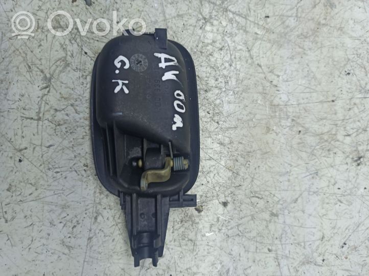 Audi A4 S4 B5 8D Galinė atidarymo rankenėlė vidinė 8D0839019