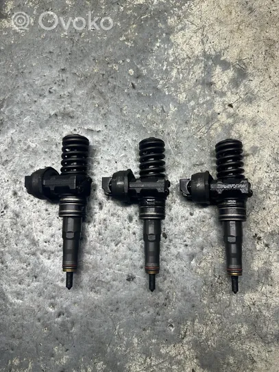 Volkswagen Polo IV 9N3 Fuel injectors set 038130073BN