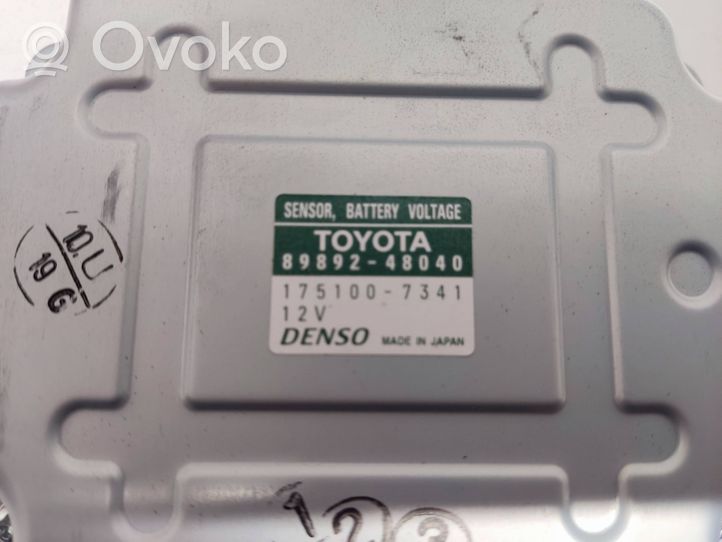 Lexus RX 450H Modulo di controllo della batteria 8989248040