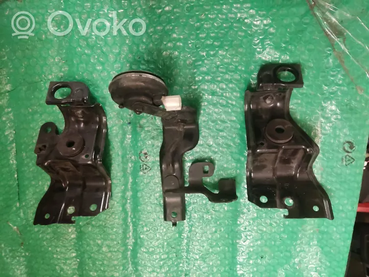 Honda CR-V Radiator support slam panel bracket 