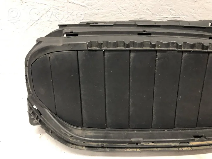 BMW 5 G30 G31 Déflecteur d'air de radiateur de refroidissement 5A218F3-02