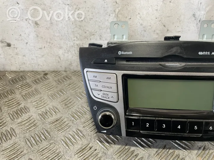 Hyundai ix35 Unidad delantera de radio/CD/DVD/GPS 961602Y730