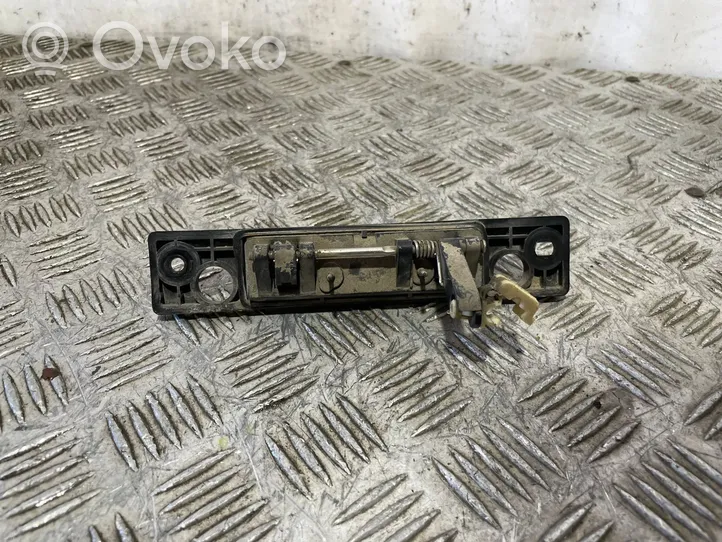 KIA Carnival Rączka / Uchwyt klapy tylnej / bagażnika 0K55262410