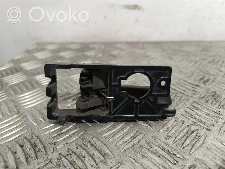 KIA Rio Klamka wewnętrzna drzwi przednich 82623JB000