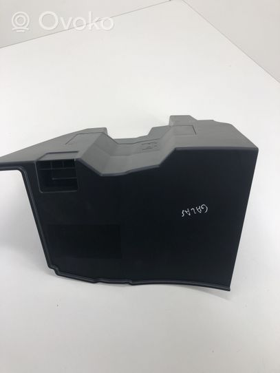 Toyota RAV 4 (XA40) Dangtis akumuliatoriaus dėžės 6474242020