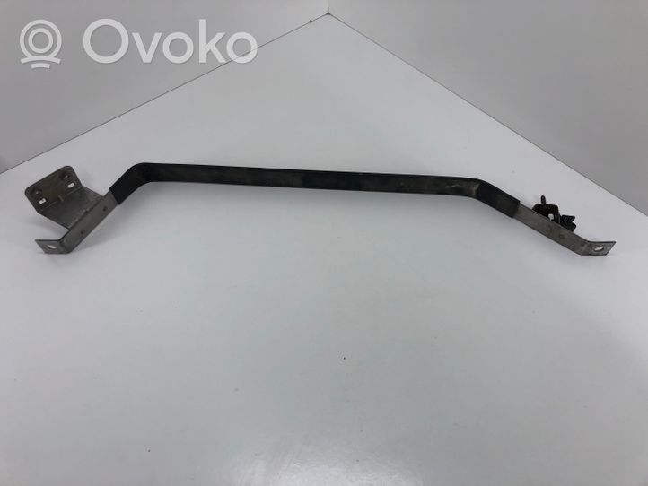 Toyota RAV 4 (XA40) Fuel tank mounting bracket 