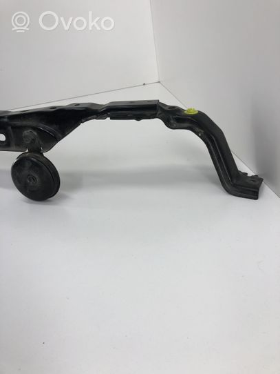 Toyota RAV 4 (XA40) Radiatoru paneļa augšējā daļa (televizors) 8652020300