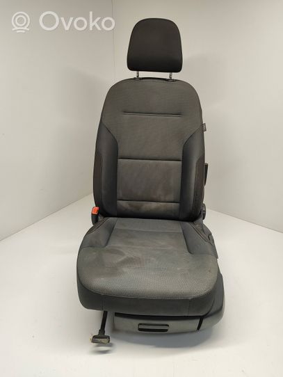 Volkswagen Golf VII Front driver seat 