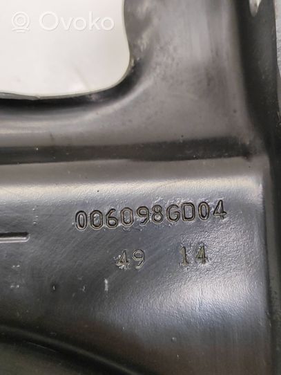 Peugeot 308 Kita variklio skyriaus detalė 006098GD04
