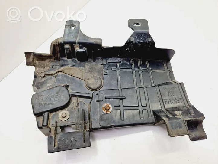 Citroen C4 II Muu moottoritilan osa 9807276280