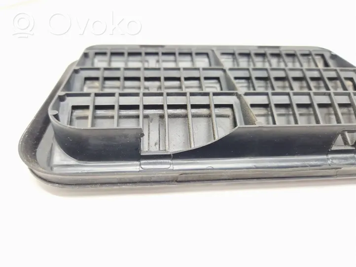 Ford Mondeo MK V Quarter panel pressure vent AG13B280B63