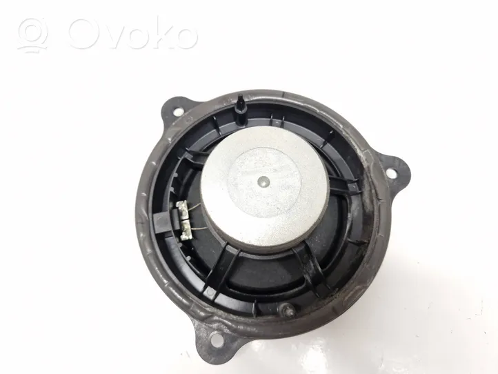 Renault Megane IV Rear door speaker 