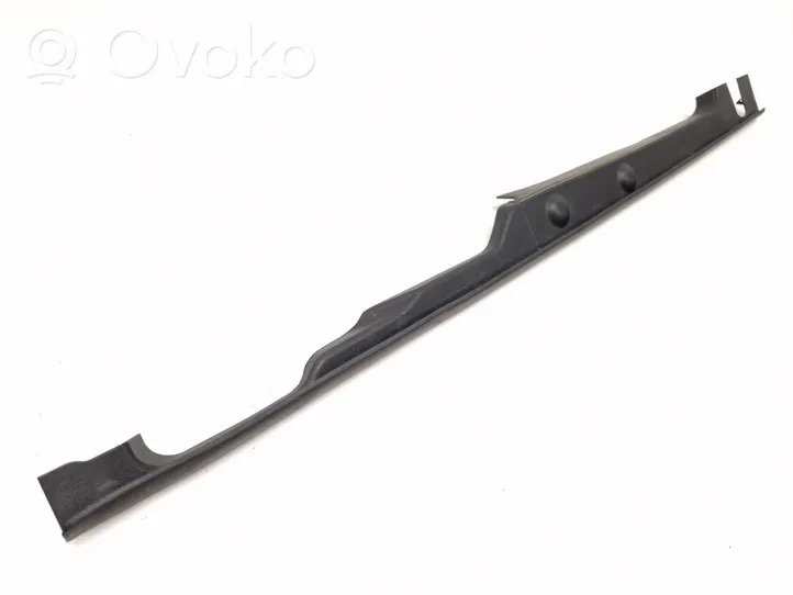 Audi A4 S4 B9 Rivestimento dell’estremità del parafango 8W0820582