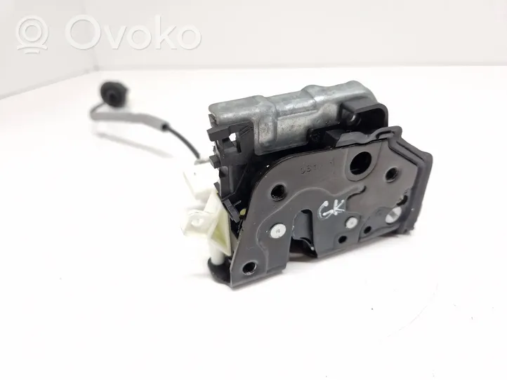 Audi A4 S4 B9 Etuoven lukko 8X0839015E