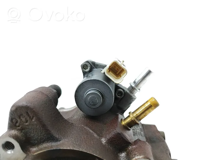 Peugeot 208 Pompe d'injection de carburant à haute pression 9672605380