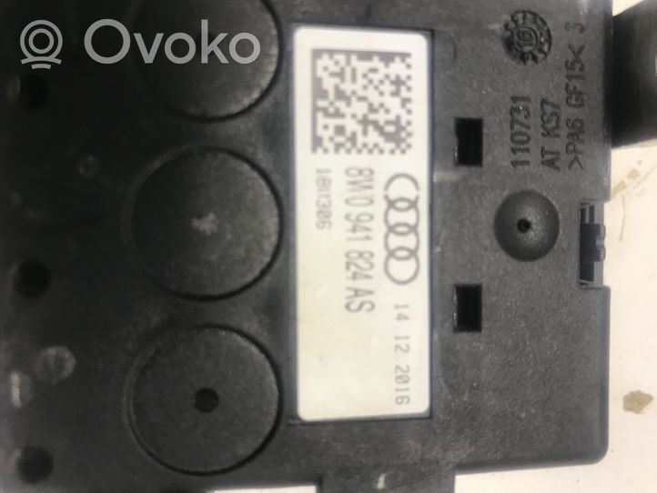 Audi A4 S4 B9 Przetwornica napięcia / Moduł przetwornicy 8W0941824AS