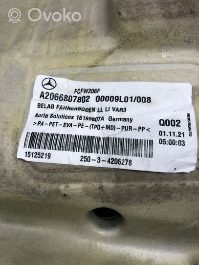 Mercedes-Benz C W206 Dywan wewnętrzny A2066807802