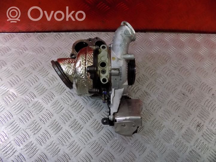 Audi Q7 4M Turbo 057145653L