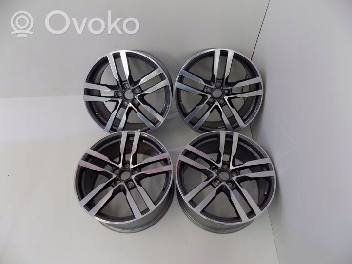 Audi TT TTS RS Mk3 8S Felgi aluminiowe R19 8S0601025F