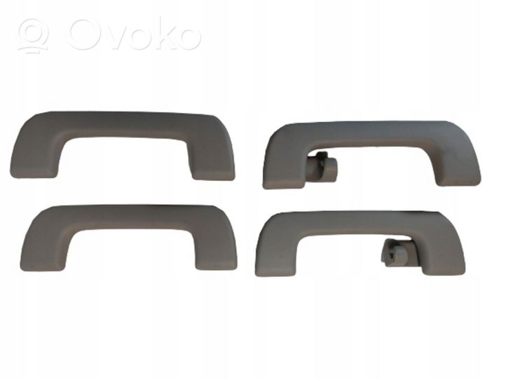 Audi A8 S8 D4 4H Un set di maniglie per il soffitto 4H0857608A