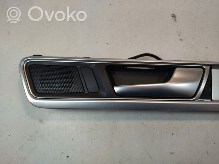 Volkswagen Touareg II Baguette moulure de porte arrière 7P6867420