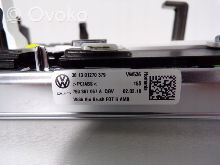 Volkswagen Touareg III Rivestimento della portiera posteriore 760868967