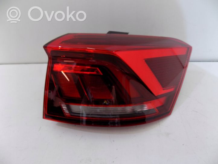 Volkswagen T-Roc Lampy tylne / Komplet 2GA945095A