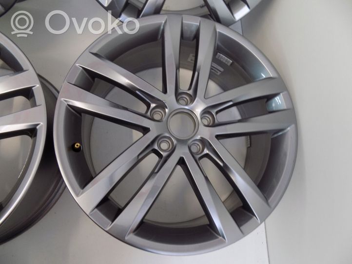 Volkswagen Golf VII R18 alloy rim 5G0601025AF