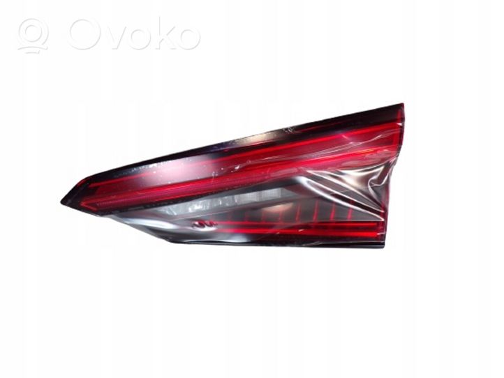 Audi A5 Lampy tylnej klapy bagażnika 8W6945094B