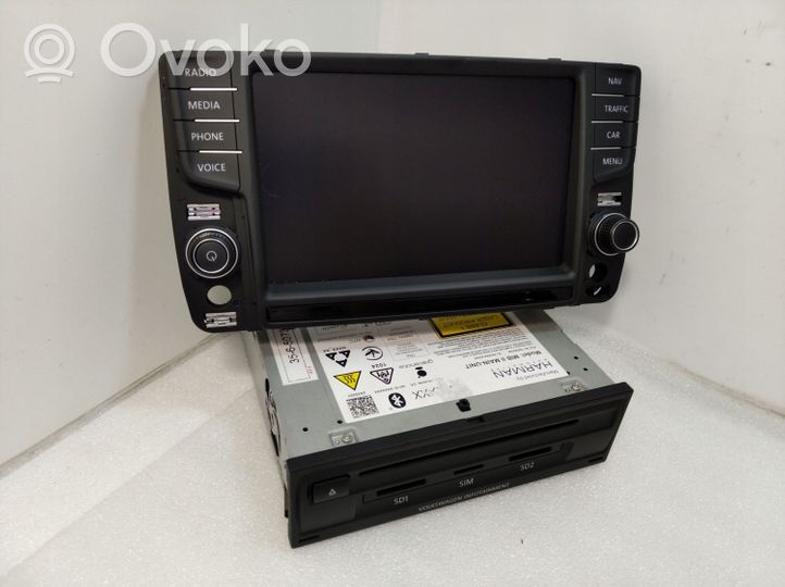 Volkswagen PASSAT B8 Unità principale autoradio/CD/DVD/GPS 3G0035021