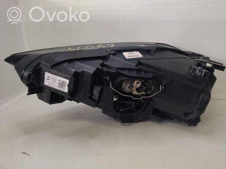 Volkswagen Golf Sportsvan Lampa przednia 517941034B