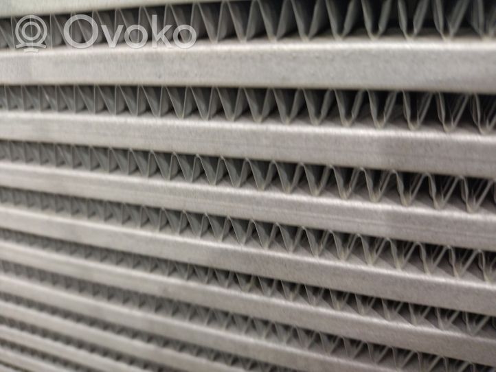 Audi Q8 Chłodnica powietrza doładowującego / Intercooler 4M0145805J